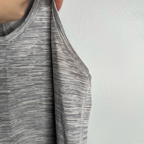 Lululemon Women's Cool Racerback II Heathered Slate‎ Tank Size 6 - Picture 3 of 6